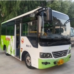 少林 19 座中型客车，A2、B1 驾照持有者能驾驶，配备空调