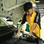 汽车修理工学徒洗车工汽修中工