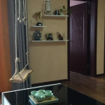 康德稽山火车站周边，实现无接触入住，屋内有超清投影仪