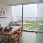 友谊时代 125 平房屋出售，精装，家具齐全，有中央空调，紧临美乐城汇金航