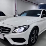 奔驰 S 级 2012 款的 S 300 L 尊贵型 Grand Edition 车型