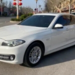 宝马 5 系 2014 款的 525Li 领先型版本