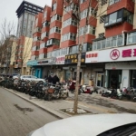 位于联防路的小门市出售，过户手续全包