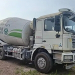 19 年德龙凌宇搅拌运输车，大 14 方却可拉 16 方。性能卓越，品质可靠