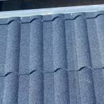 老旧瓦房屋顶怎么改造，不妨试试彩石金属瓦