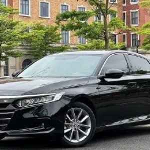 2022 年款的本田雅阁 260TURBO 舒享版