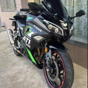 二手跑车，川崎小忍者 R3v6 燃油趴赛，250cc 机车摩托车，地平线燃油整车